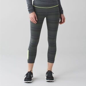 Lululemon Pace Rival Crop 22” leggings size 8